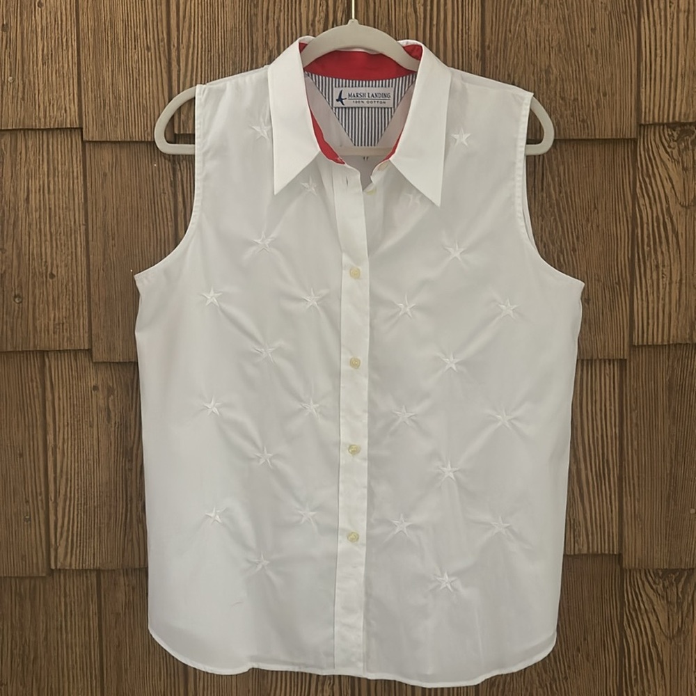 Marsh Landing button-down White EmbTank size LG